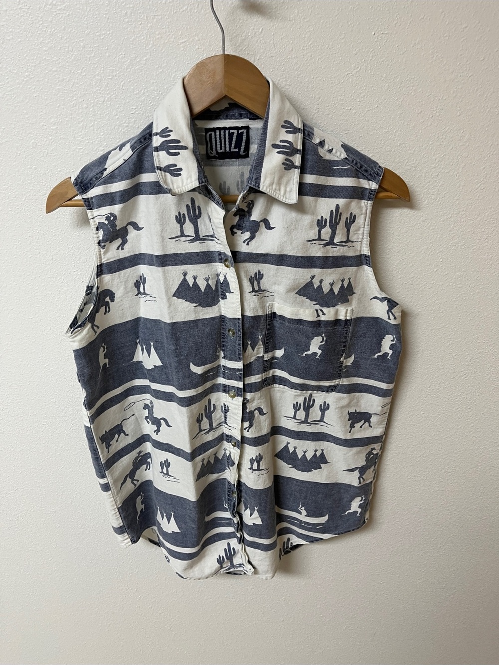Quizz New York western Button Down Shirt -Blue & White, fits women’s size M - Picture 1 of 3